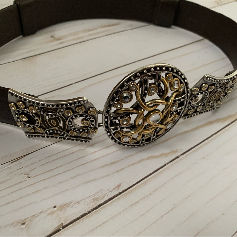 Chico’s Adjustable Brown Leather Belt with Buckle